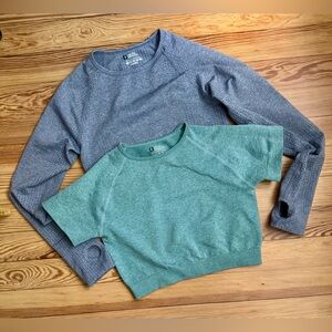 Bundle of 2 Gray and Green Athletic Tops Size Small